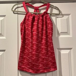 Built-in-shelf tank top